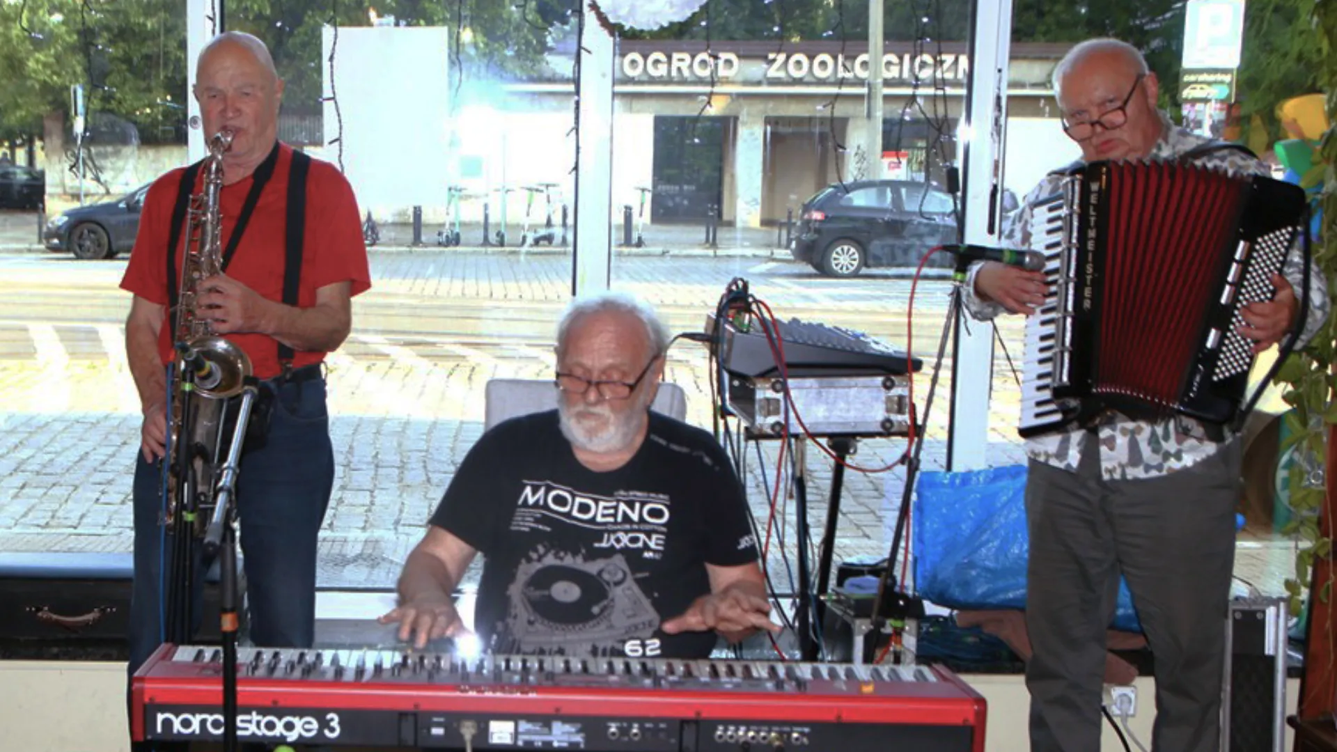 Zdjęcia Hieronim Dymalski